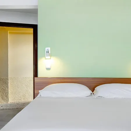 The Wave House - Seaside Haven Appartement