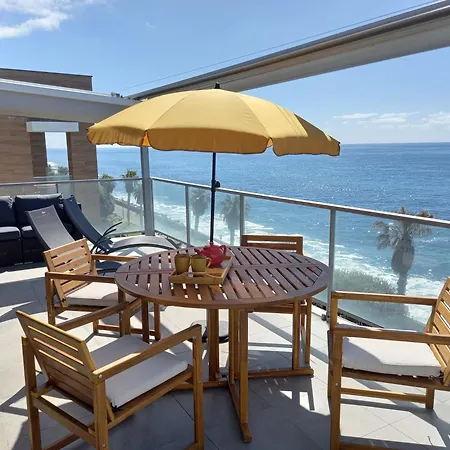 The Wave House - Seaside Haven Apartment *