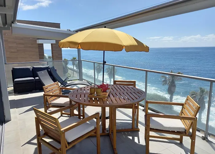 The Wave House - Seaside Haven 자르딤 도 마르